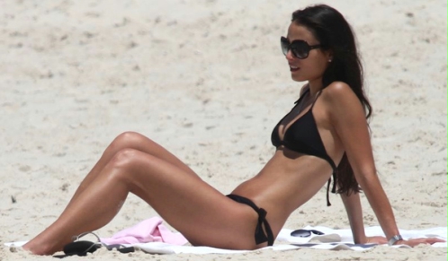 Jordana Brewster Atriz De Velozes E Furiosos Curte A Praia De Copacabana IG Gente